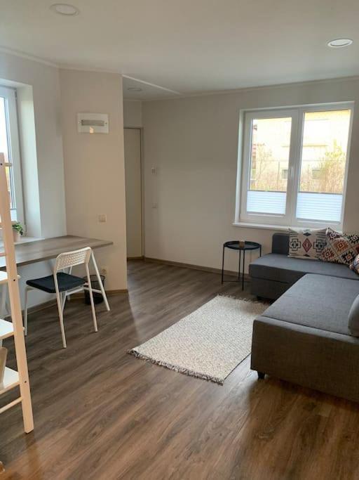 Cozy Apartment In Karmėlava Eksteriør bilde