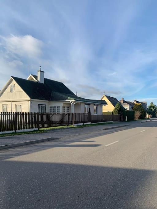 Cozy Apartment In Karmėlava Eksteriør bilde