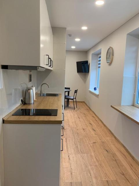 Cozy Apartment In Karmėlava Eksteriør bilde
